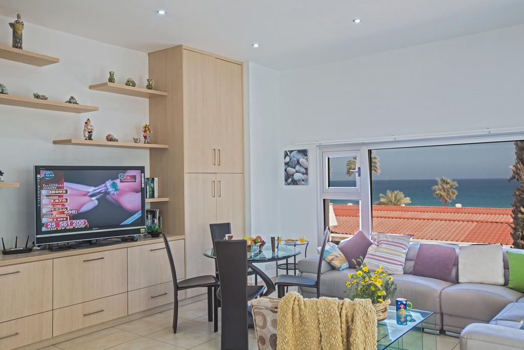 Apartment Pallini Court